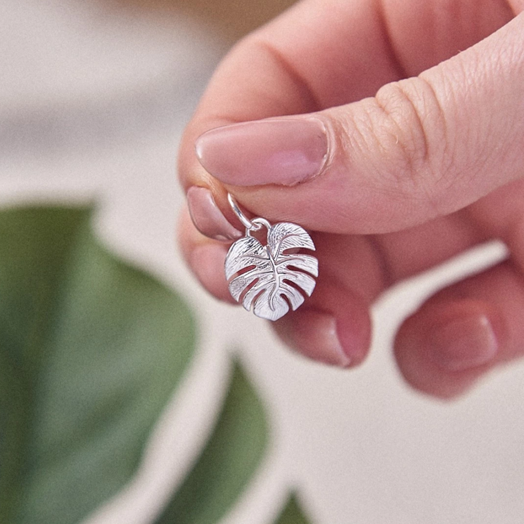 Monstera Palm Leaf Silver Charm